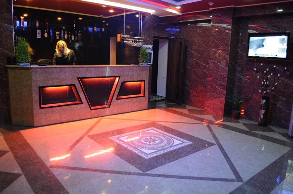 Hotel Apollon Erevan Exterior foto